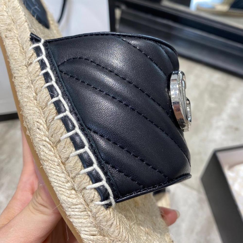 Gucci quilted leather slide sandals