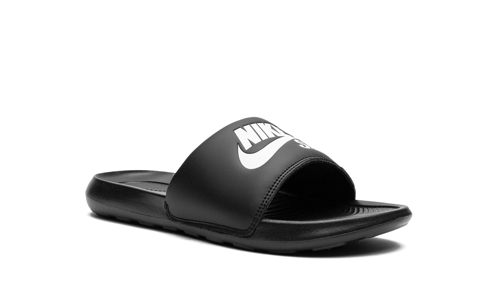 SB Victori One Slide "Black White" DR2018 001