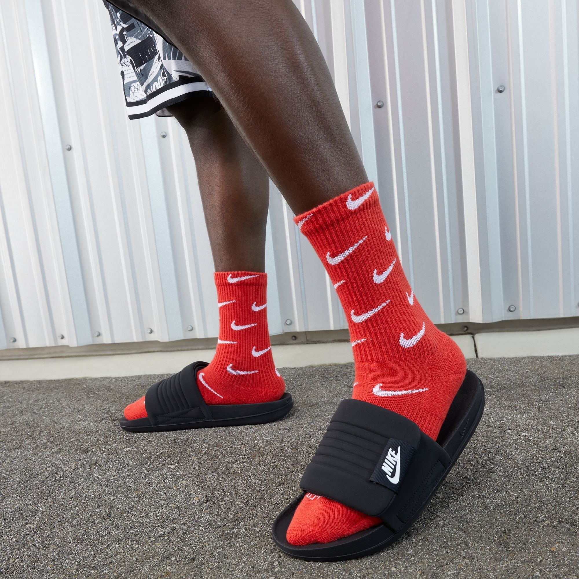 Nike Mens Offcourt Adjust Slides - Black