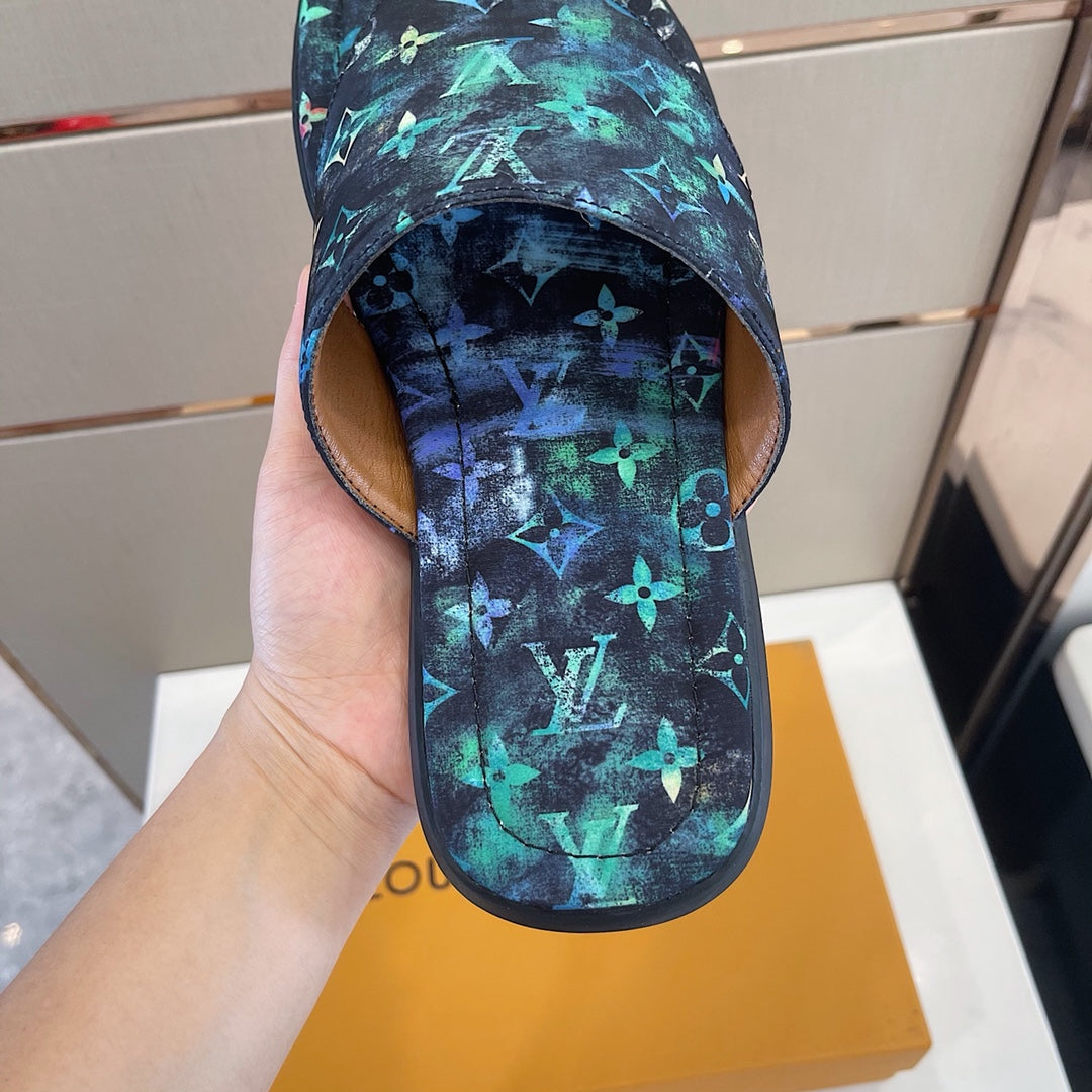 Louis Vuitton Men Slippers