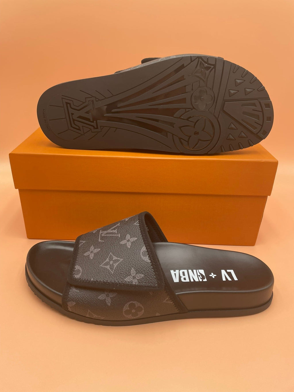 Louis Vuitton Men Slides