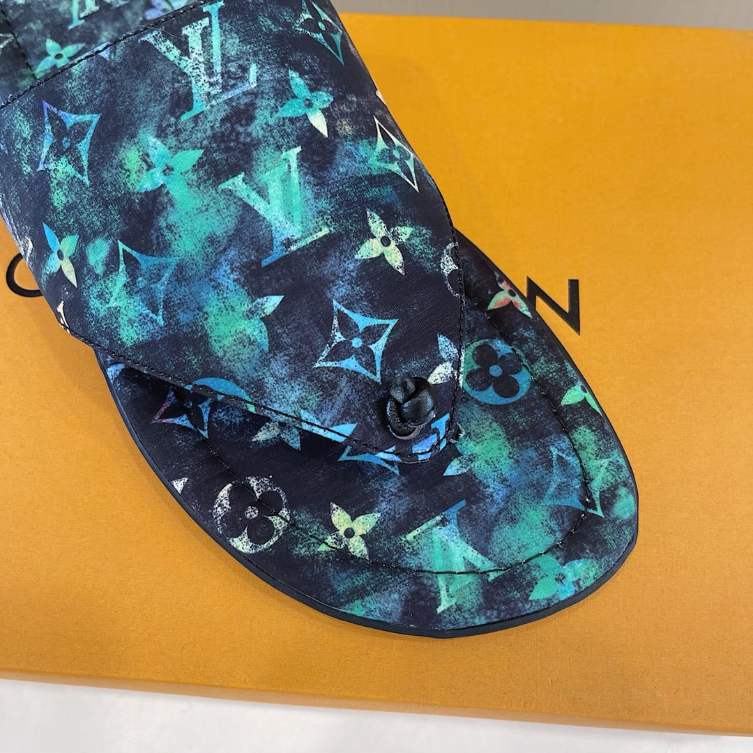 Louis Vuitton Men Slippers