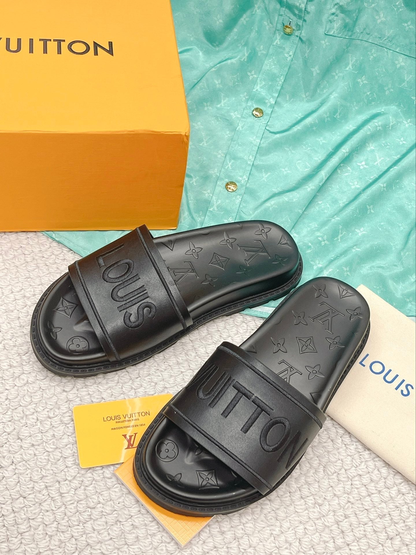 Louis Vuitton Men Slides