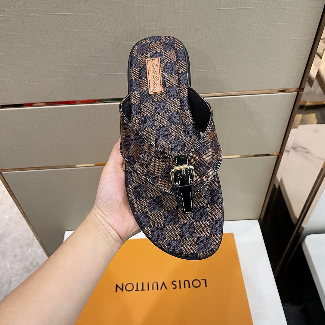 Louis Vuitton Men Slippers