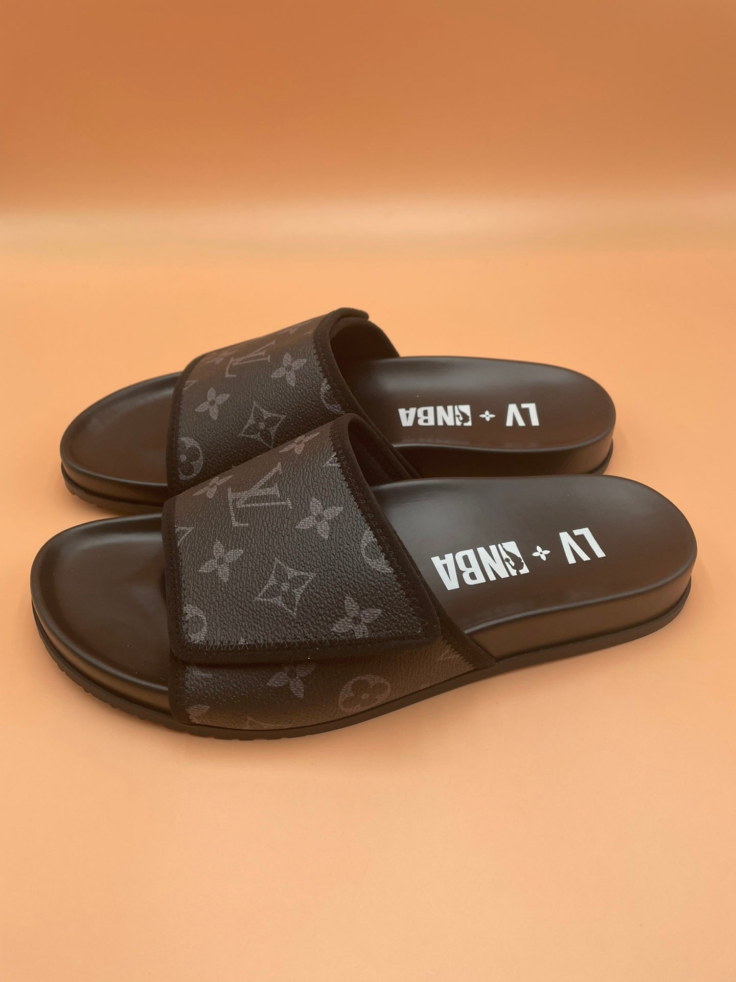 Louis Vuitton Men Slides