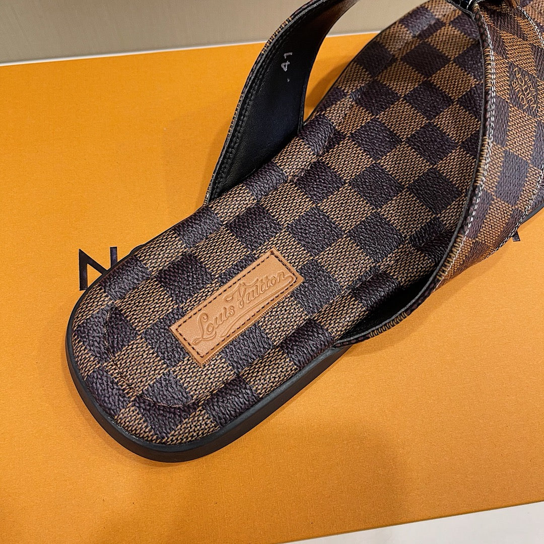 Louis Vuitton Men Slippers