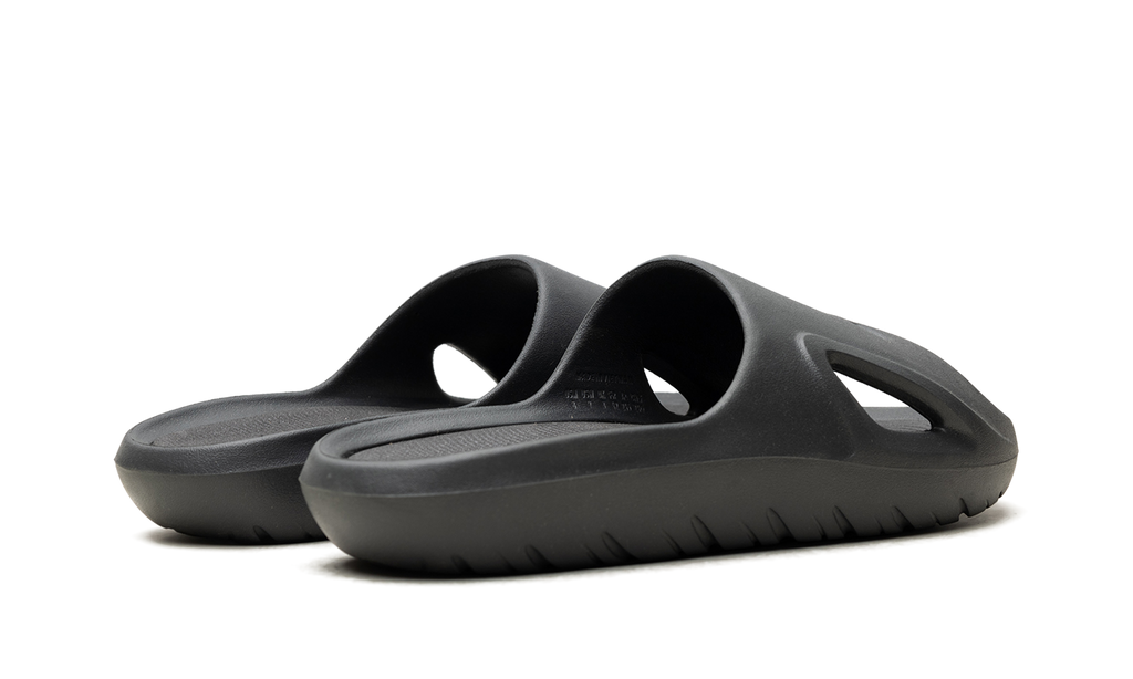 Adicane Slides "Carbon Core Black" HQ9915